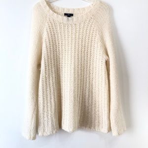 Women’s Gap Cream Long Sleeve Sweater Size L